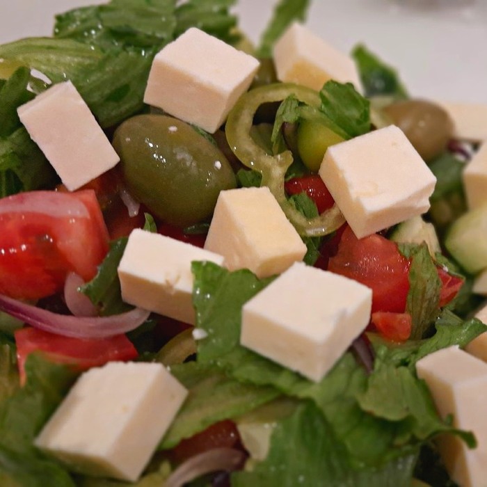 Греческий салат для кето-диеты