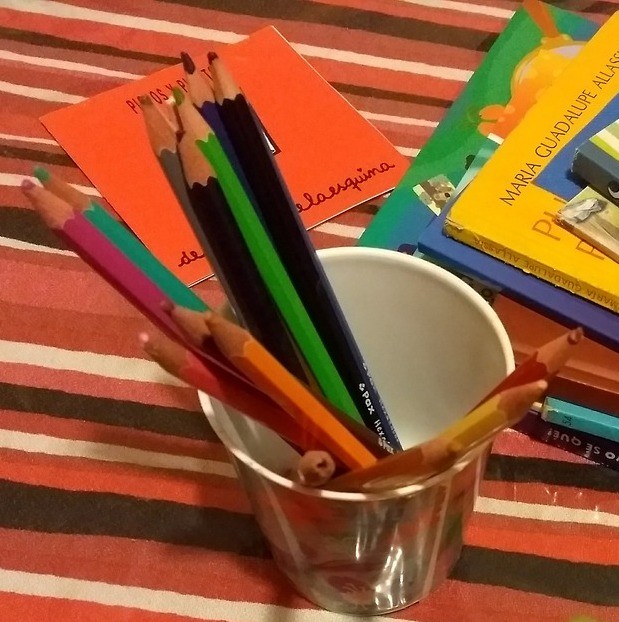 Цветные карандаши - отличное подспорье для плана